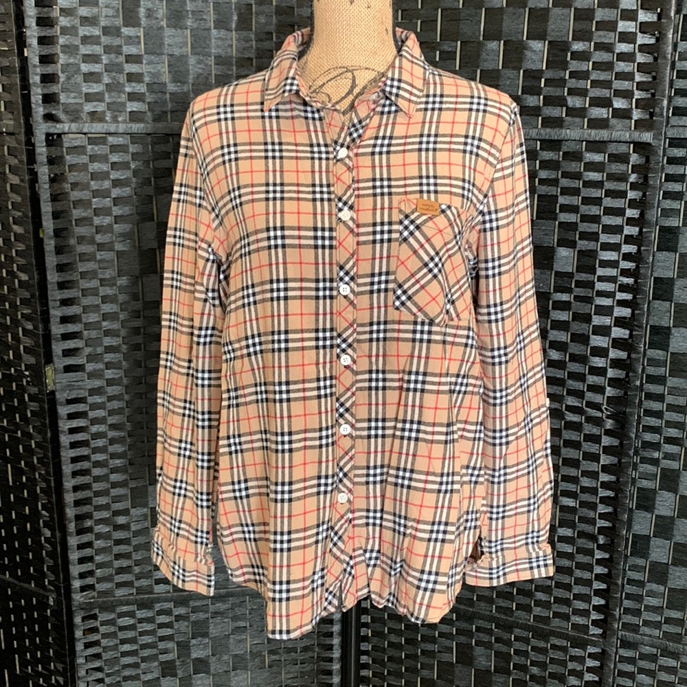 Simply Southern tan flannel in size extra large